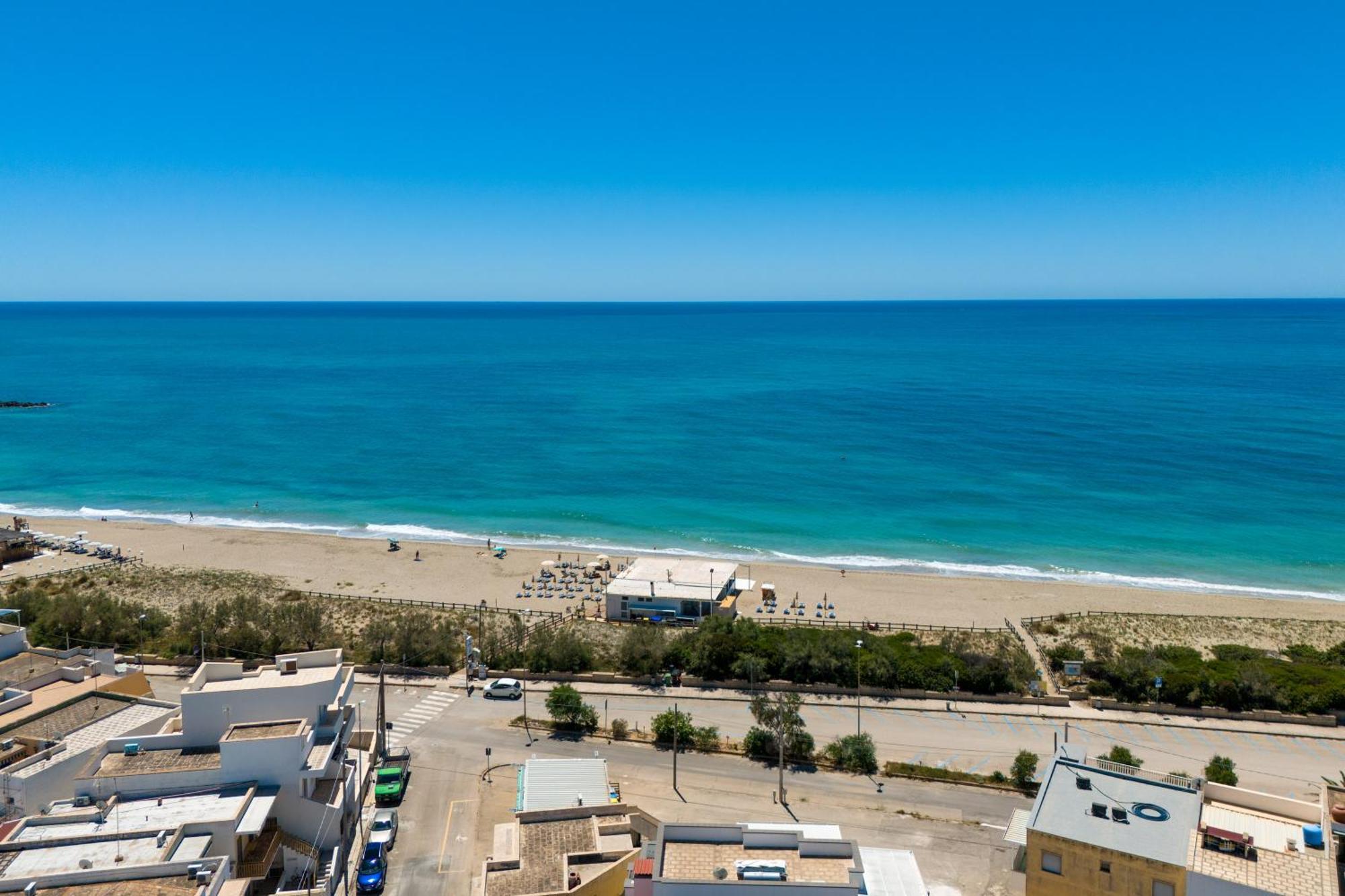 Villa A Pochi Passi Dalla Spiaggia à Ugento Extérieur photo